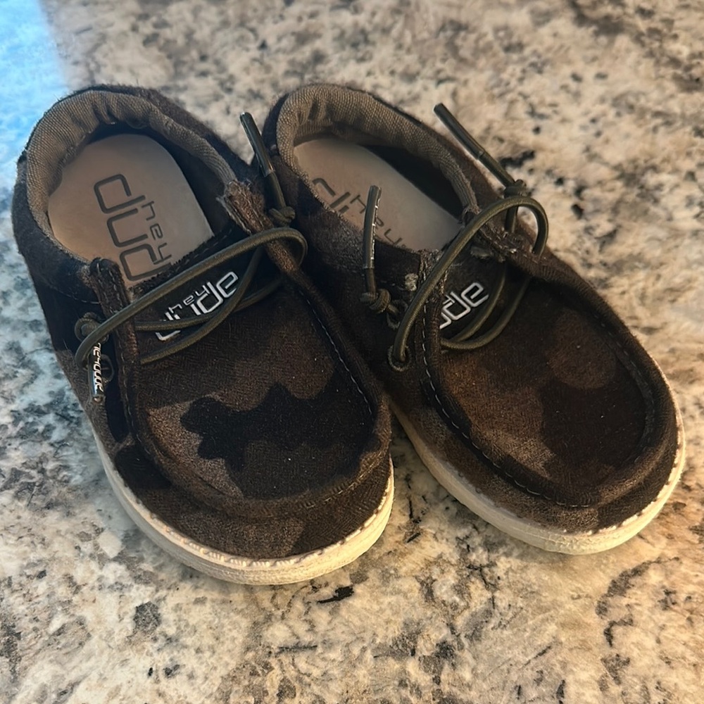 Toddler Hey Dudes size 6